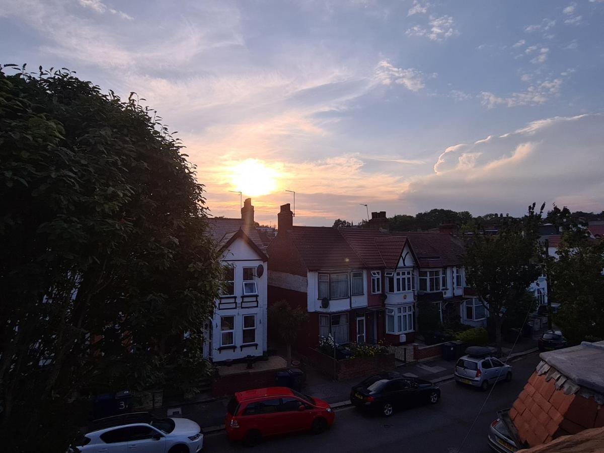 Citystay Albert Apartments In Hendon Nw4 Екстериор снимка