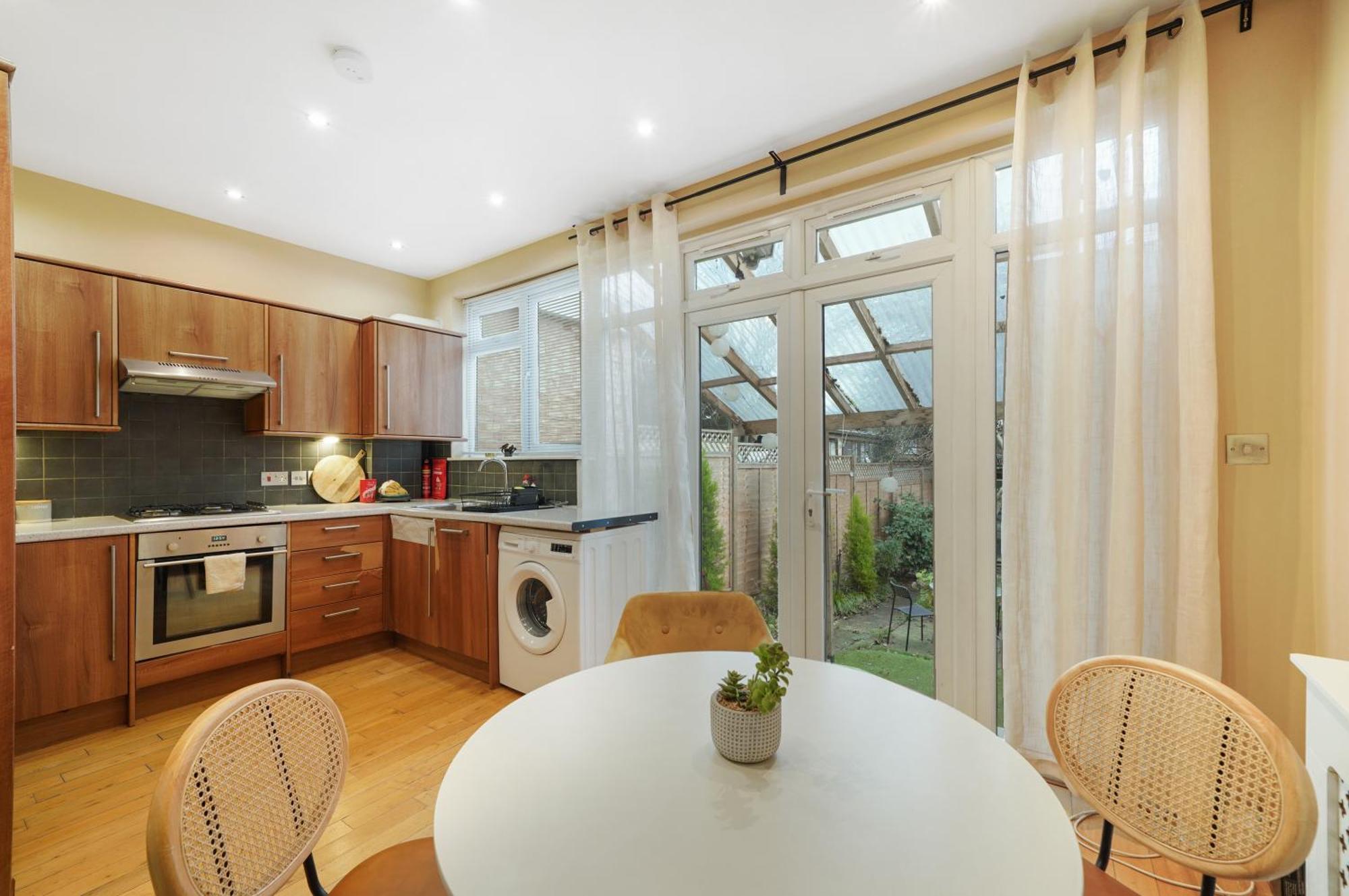Citystay Albert Apartments In Hendon Nw4 Екстериор снимка